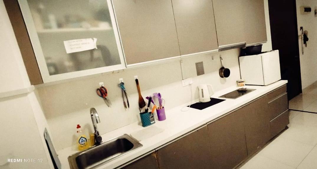 Skypool Kuala Lumpur Hostel Екстериор снимка